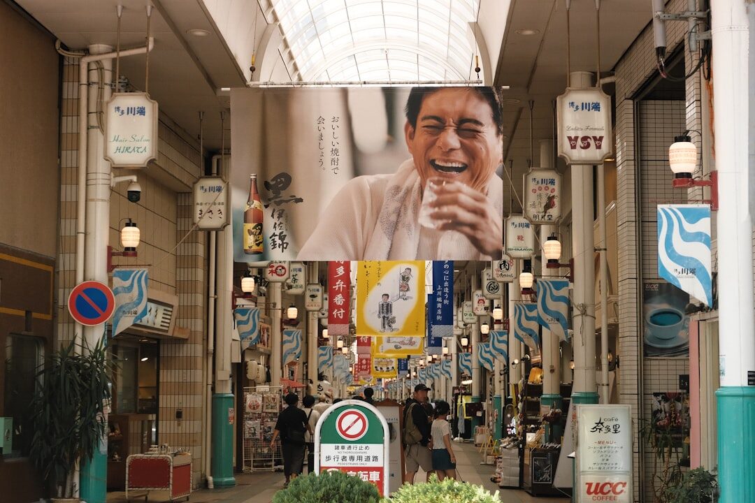 Campanha vibrante de marketing digital