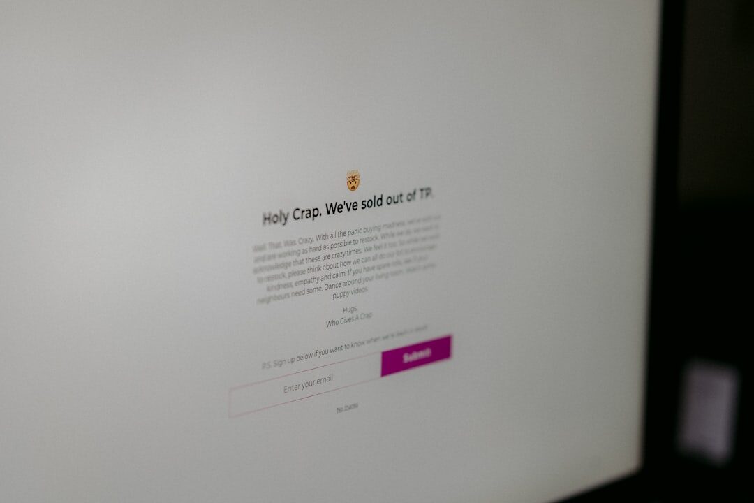 Designer trabalhando em layout responsivo