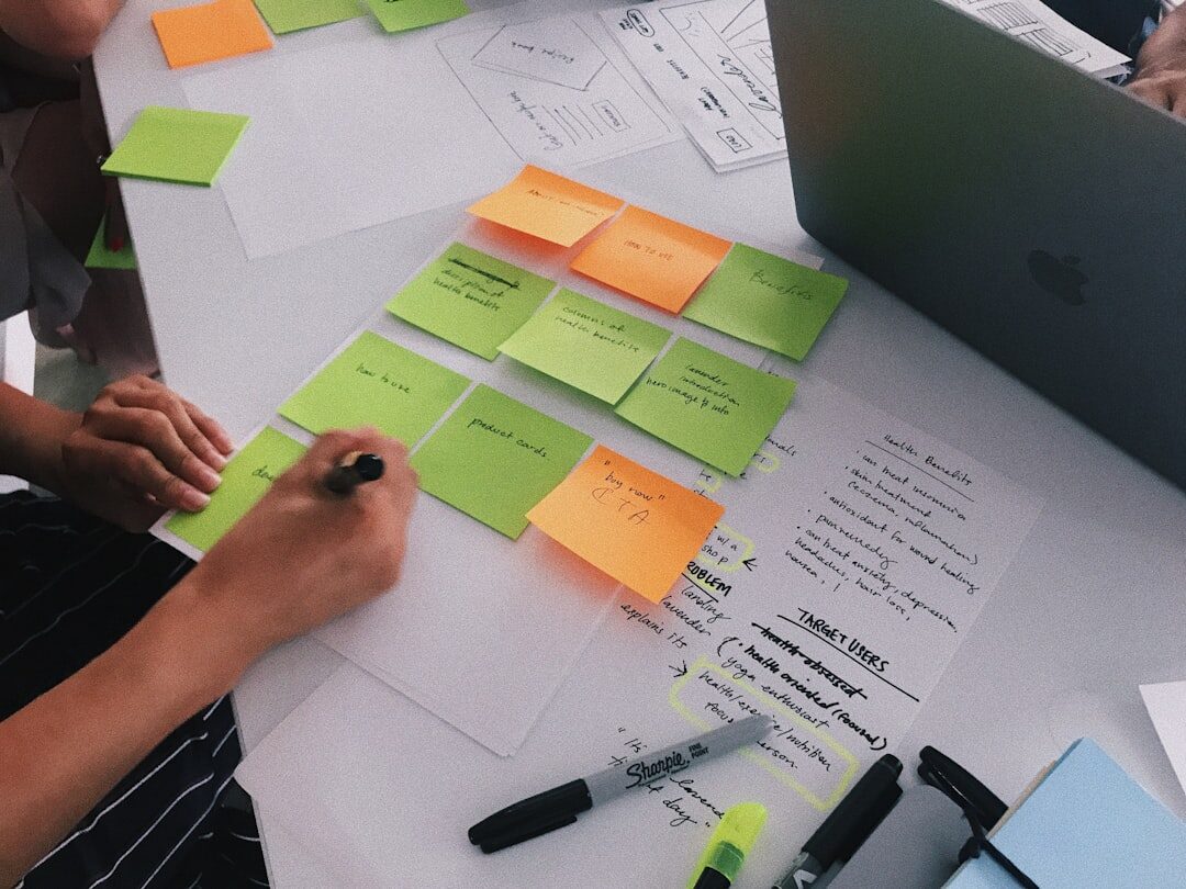 Equipe analisando métricas de storytelling