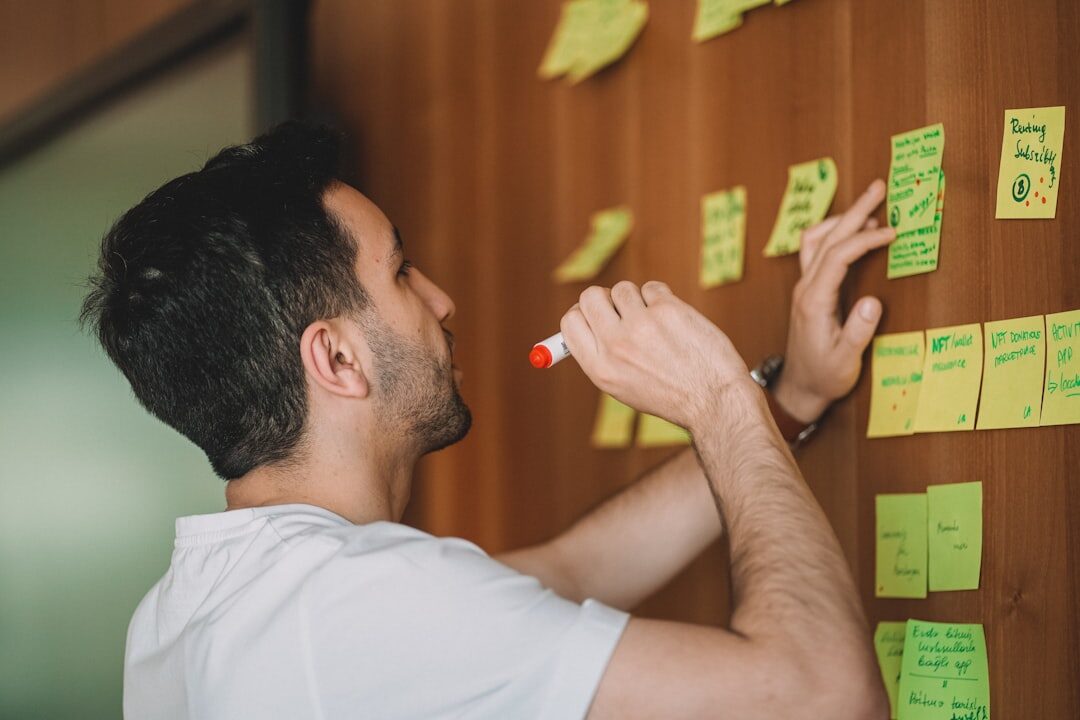 Estratégia de marketing digital em discussão