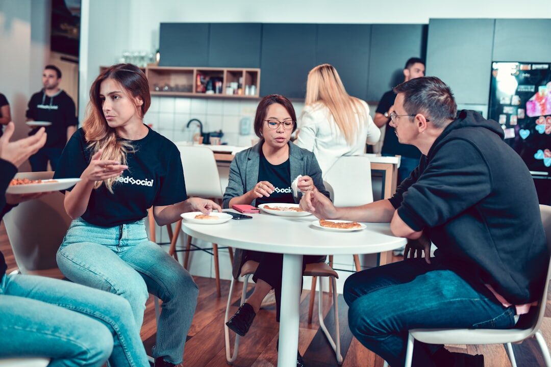 Grupo de pessoas envolvidas na narrativa