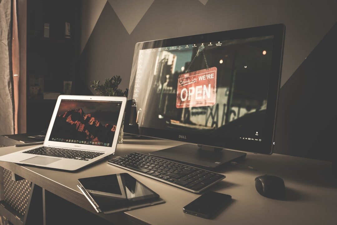 Anúncios de marketing digital na tela