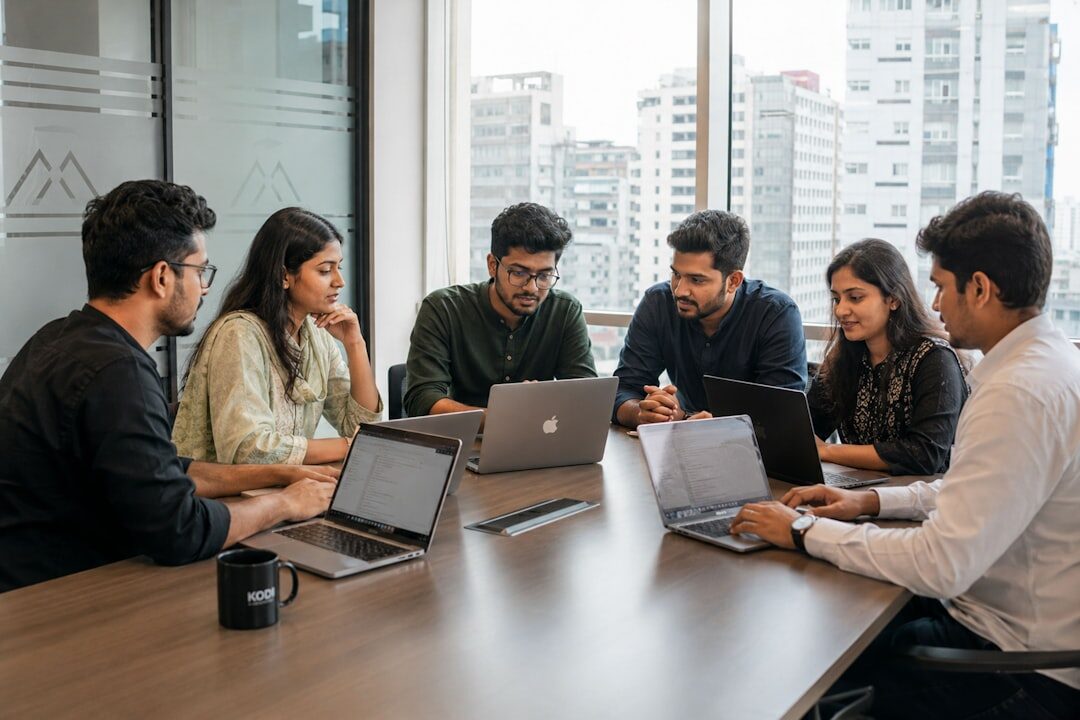 Reunião sobre estratégias de marketing digital
