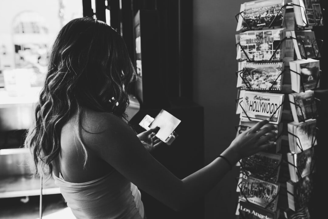 Cliente retirando pedido online na loja
