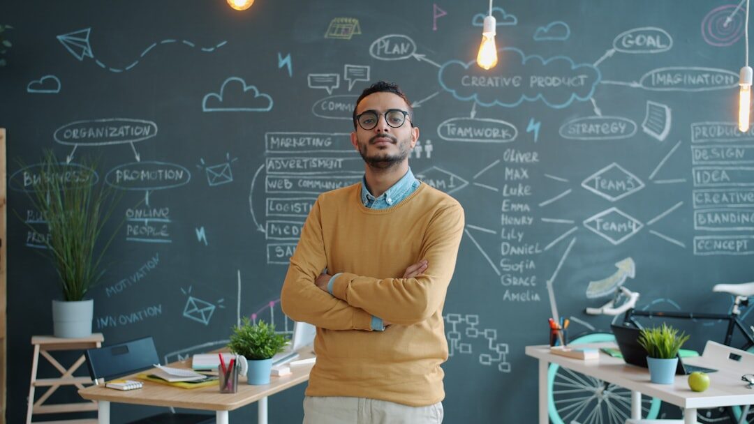 Equipe trabalhando na campanha de marketing